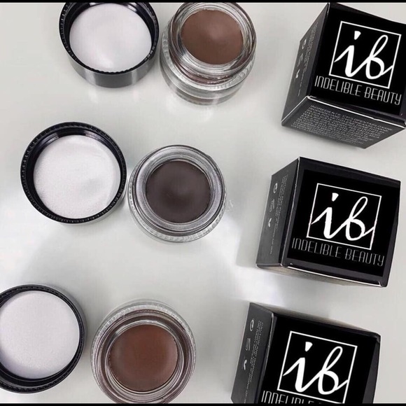 Poomade Eyes - Picture 3 of 5